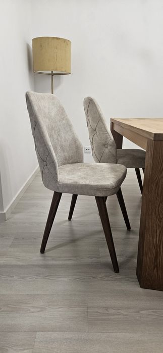 Vendo 4 cadeiras de refeição