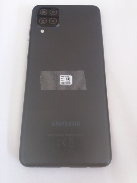 Samsung a12 em bom estado...