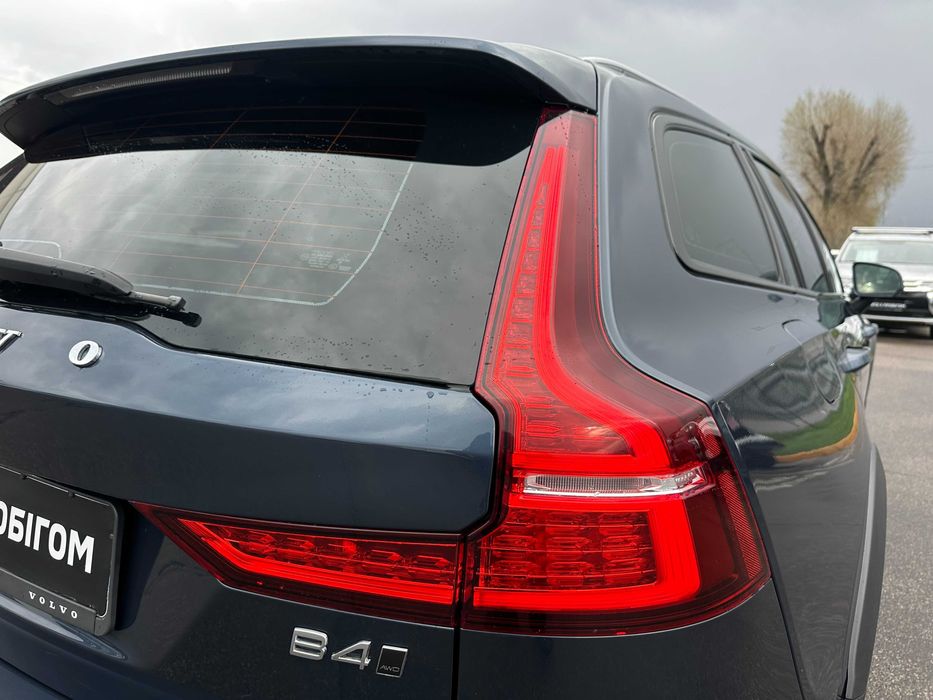 Volvo V60 Cross Country B4 diezel