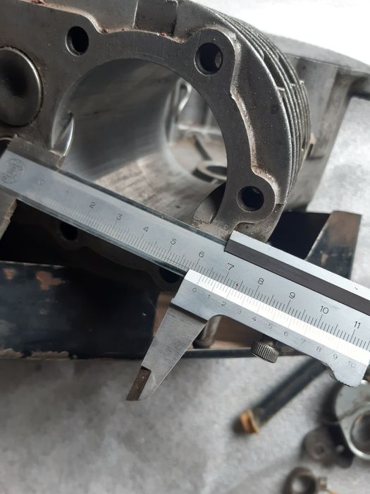 Блок двигуна газонокосарки