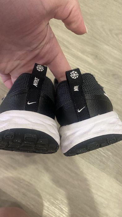 Кроссовки Nike Revolution 6 р. 27