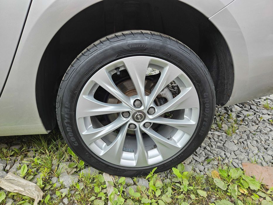 Opel Astra K 2018 рік