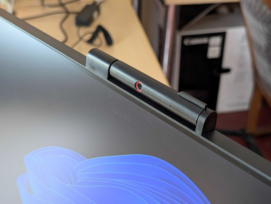 Моноблок Lenovo ThinkCentre M710q Tiny + Tiny-in-One 24 Gen3