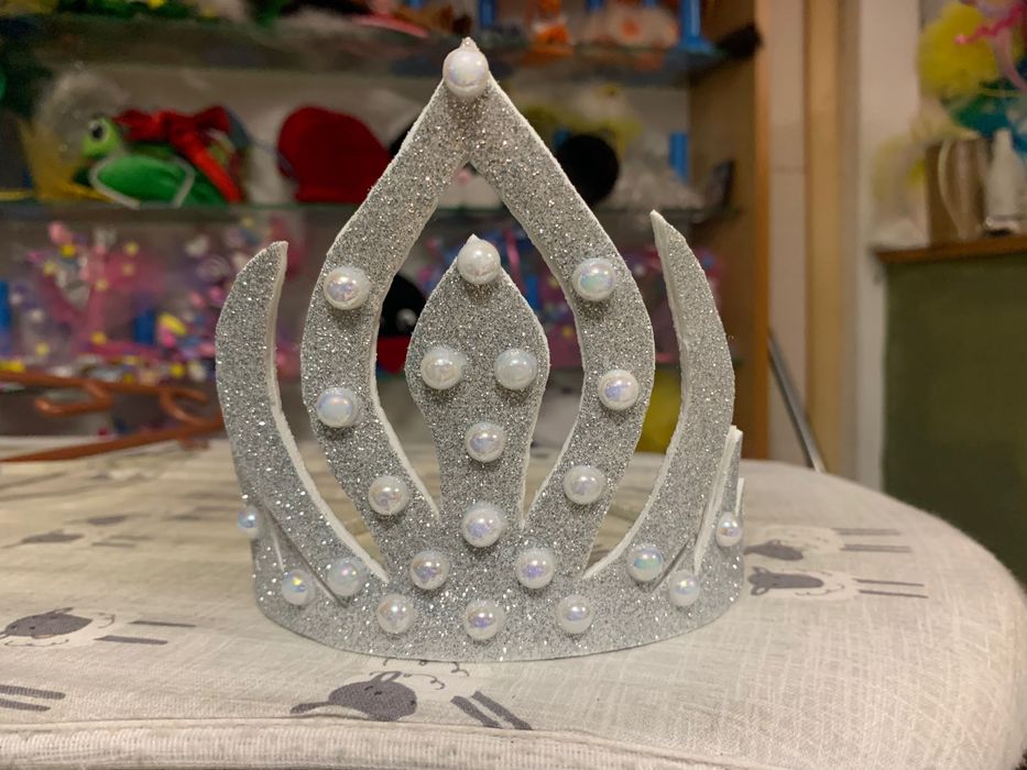 Обруч фіалки, тюльпана, весни