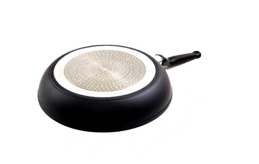 duża trwała PATELNIA tradycyjna 24 cm nie przywiera