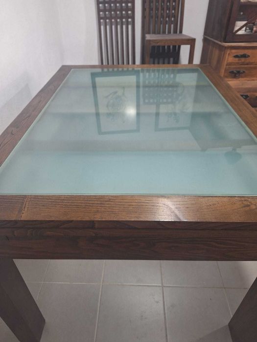 Mesa Extensível Madeira de Castanho