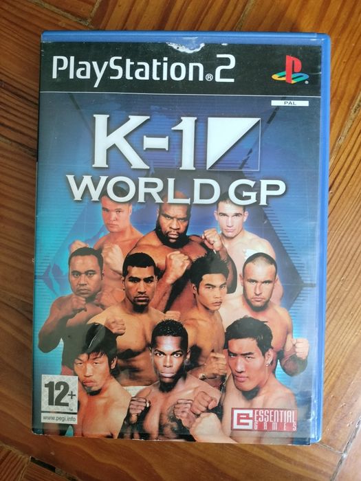 PS2  em ótimo estado com alguns jogos