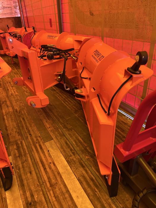 Pług do śniegu 3m Pług odśnieżny strzałkowy 300