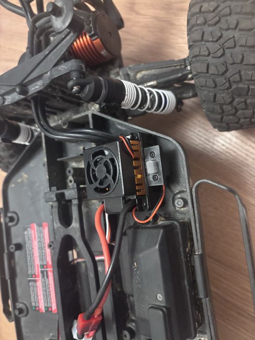 Traxxas slash raptor