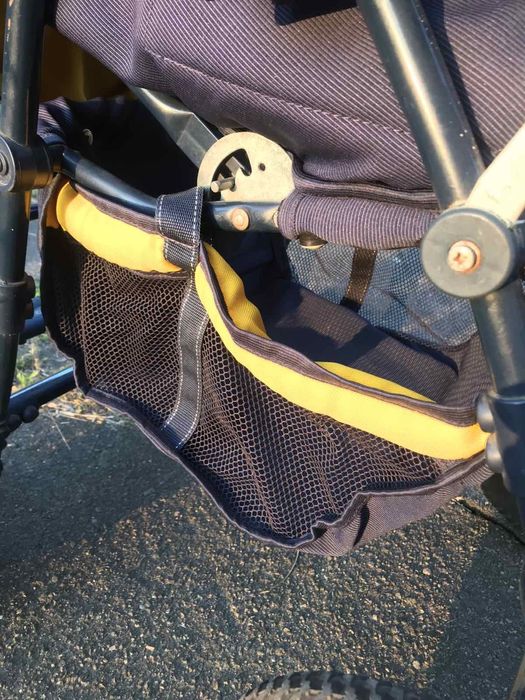 Доставка по Київу.Коляска 2 в 1,Тako а гарному стані.