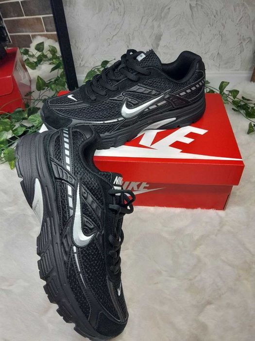 Кросівки Nike Initiator чорні сітка унісекс 37-41 без передоплати