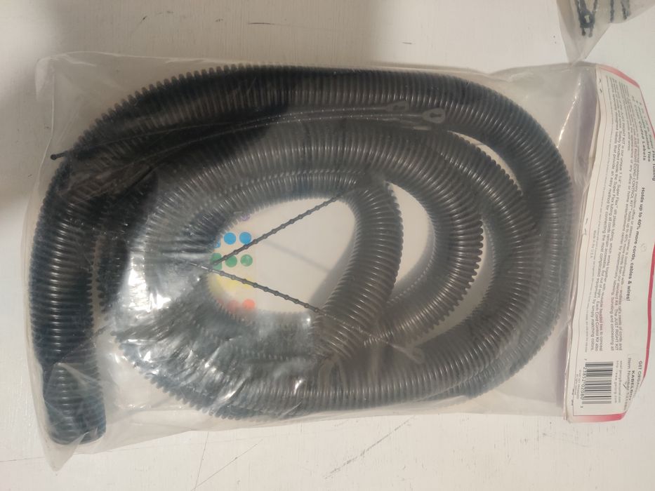 Maskownica na kable dwa komplety