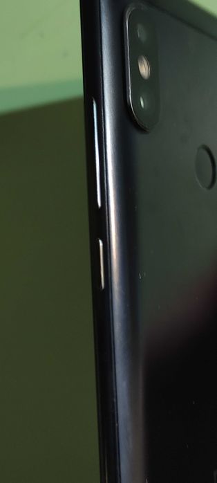 Смартфон Хаоми Redmi note 5