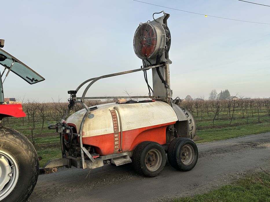 Włoski opryskiwacz Turbomatic SAE dwa wentylatory dwie osie