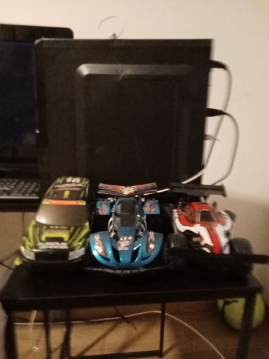 Lote de 3 carros De brinquedo telecomandados