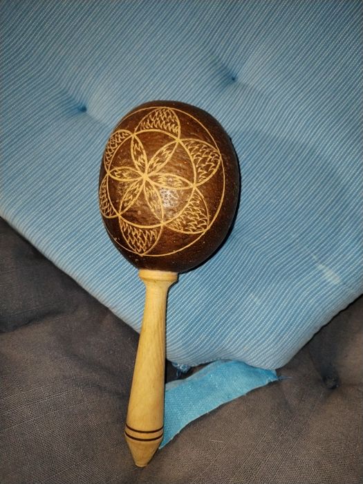 Maracas (2), como se vê na foto oriundas de Cuba