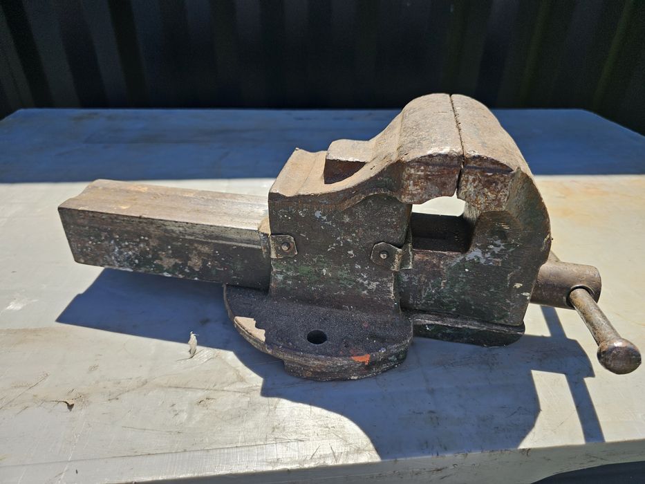 Imadło ślusarskie warsztatowe solidne 135mm Record