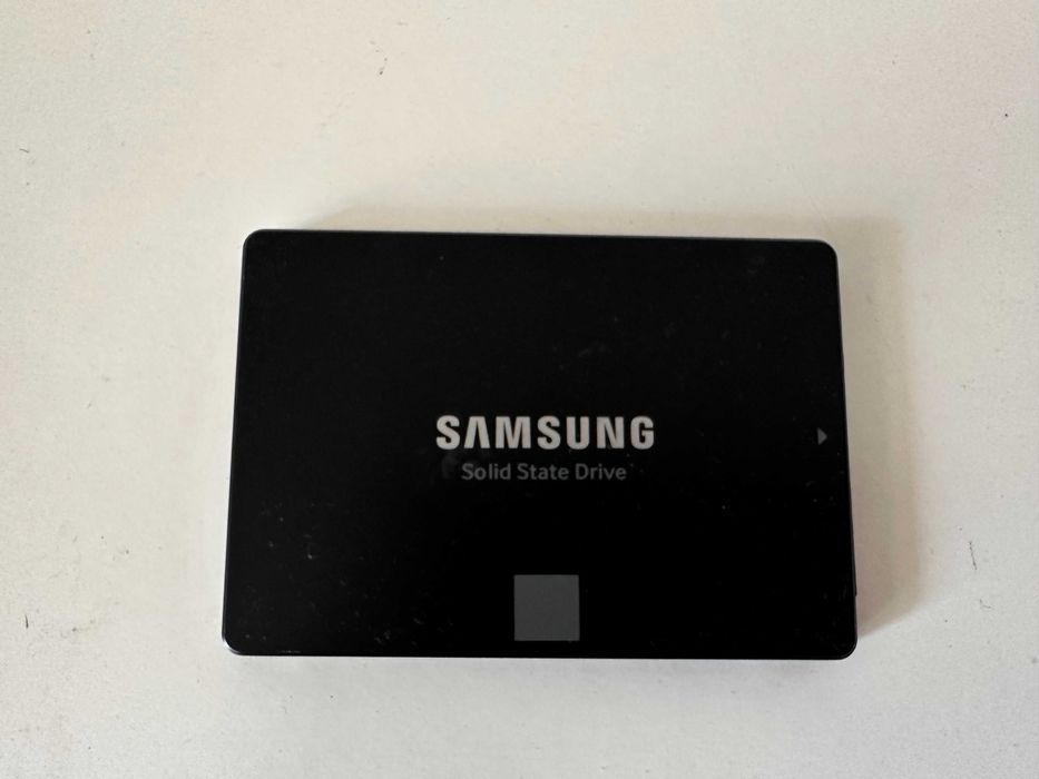 samsung 850 evo - купити комплектуючі для ПК - Ціна на OLX.ua