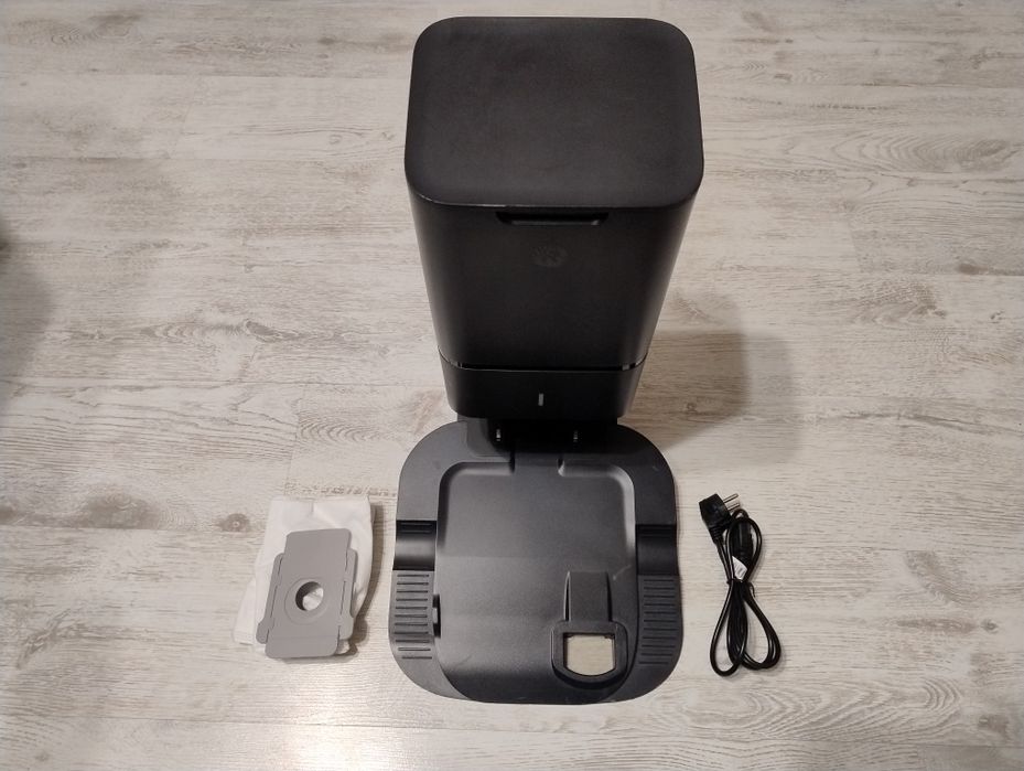 Sprawna Stacja Ładowania Samoopróżniająca Clean Base Irobot Roomba i3+