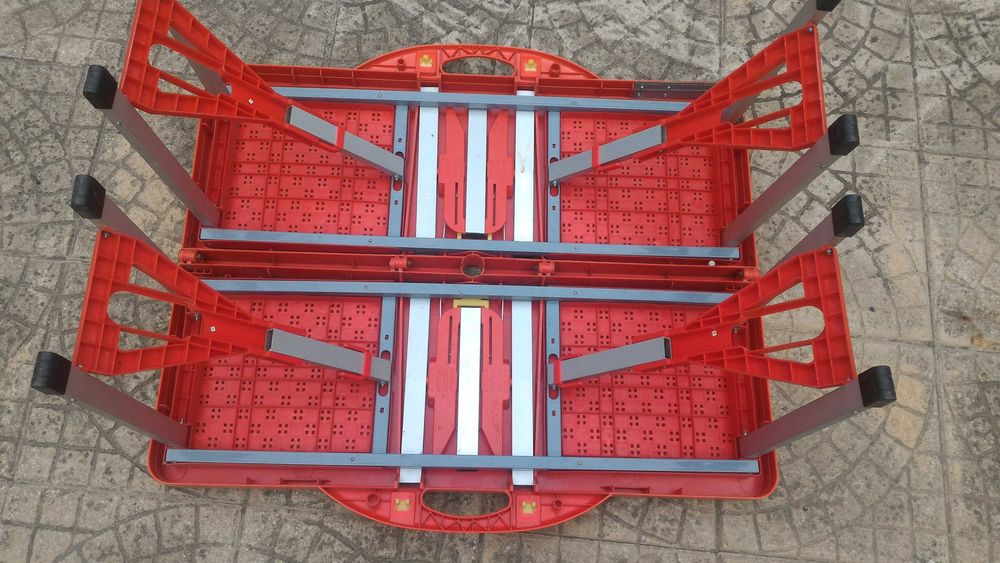 Mesa de acampamento Dobrável com 4 bancos