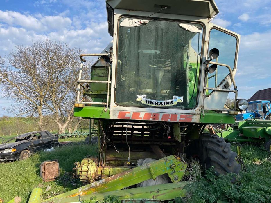 Комбайн Clas Dominator 106