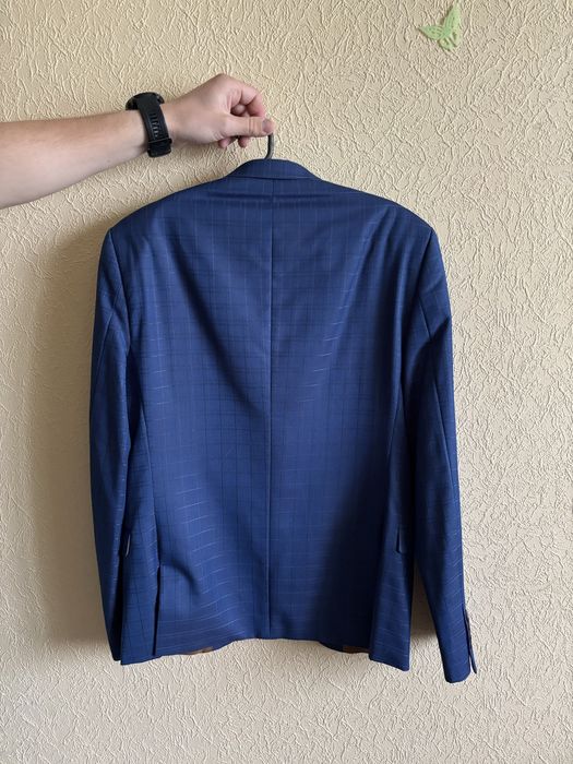 Чоловічій класичний костюм двійка