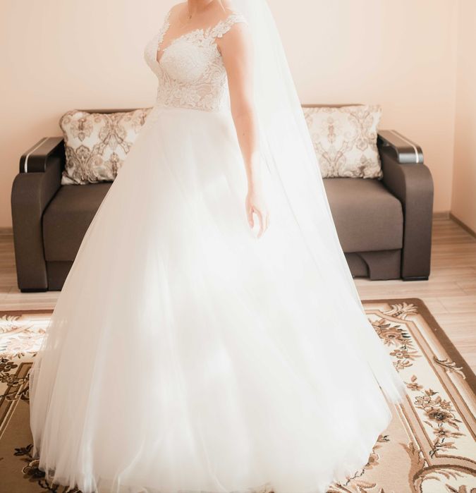 Весільне плаття недорого, дуже шикарне, гарне