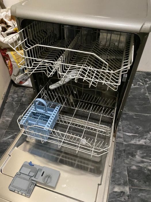 Máquina de lavar loiça como nova