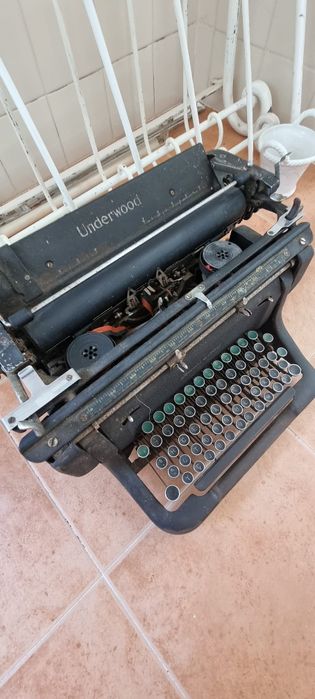 Máquina escrever UNDERWOOD