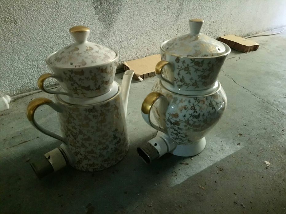 Cafeteira e chaleira elétricas em porcelana