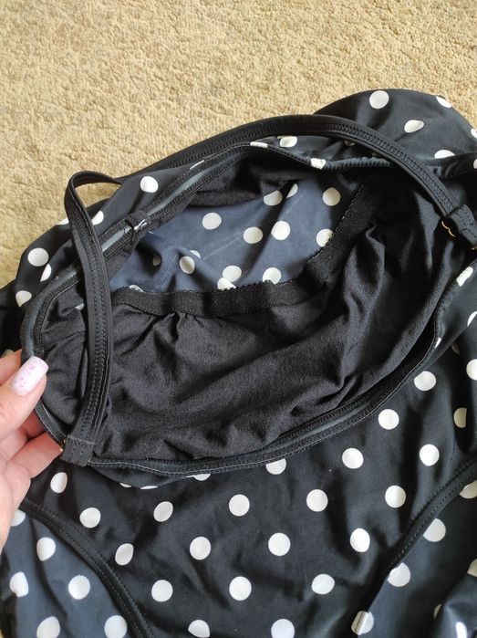 Сдельные купальники в наличии