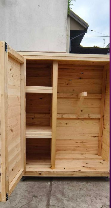 Szafa na stadninę konie na siodła