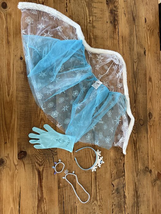 Pelerynka na 3-5lat, rękawiczka, biżuteria  Elsy Frozen Kraina Lodu