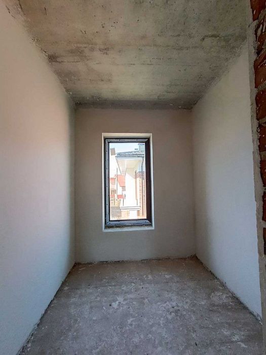 Дуплекс з гаражем у Вовчинцях, 140м2, та ділянкою 2,5сот.