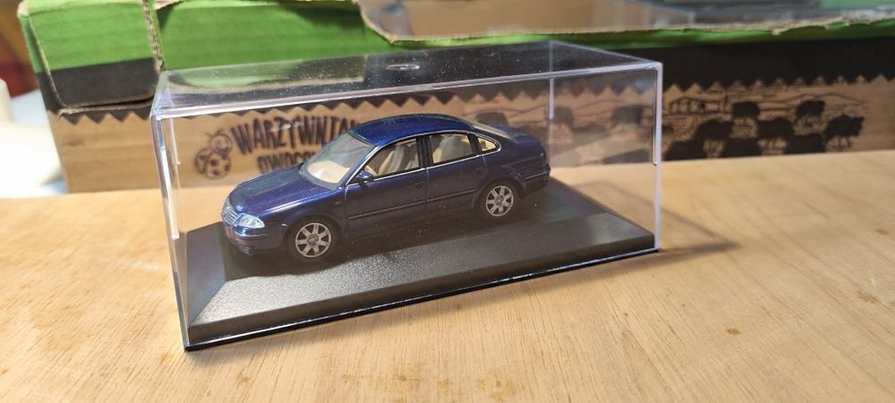 VW Passat B5 1:43 schuco