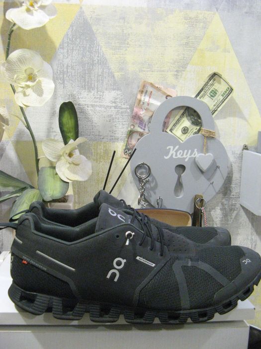 Кроссовки UQ Swiss  46.5 Waterproof