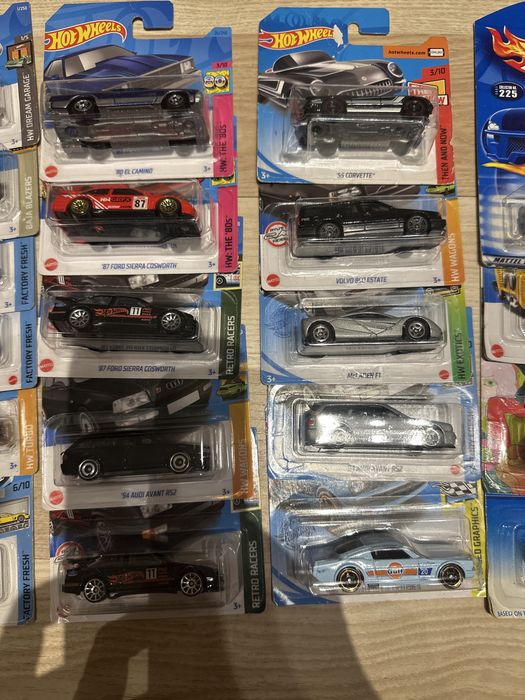 Hot Wheels моделі.
