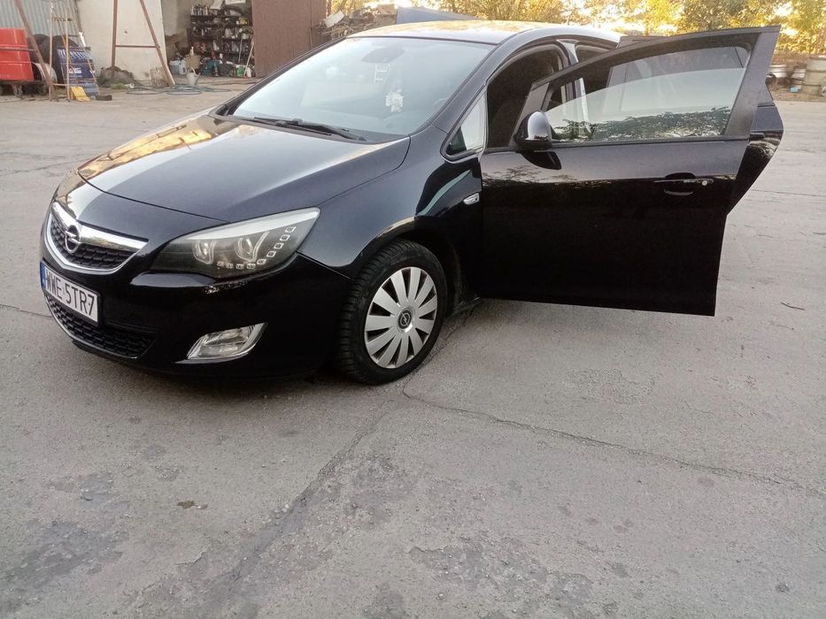 Opel Astra Opel Astra J 2010 stan dobry