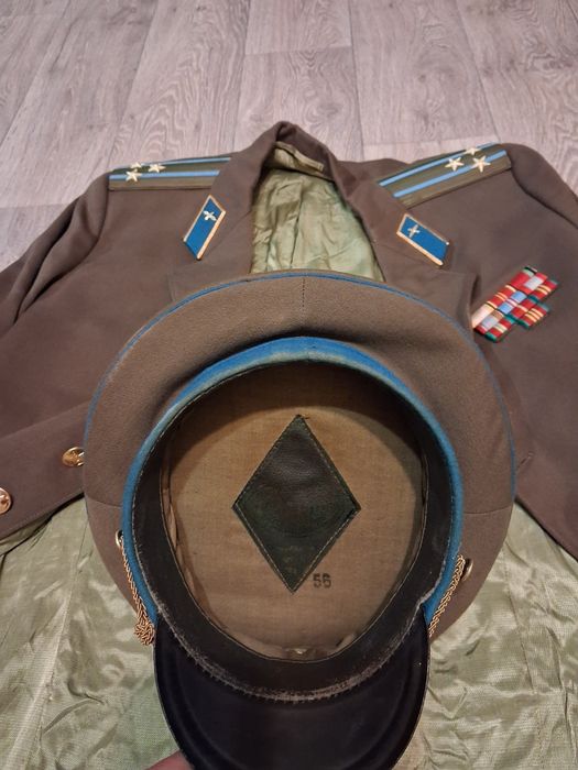 Кітель, фуражка ВВС офіцерська