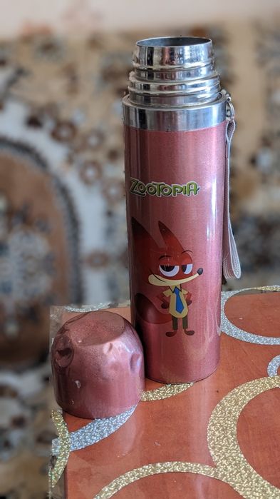 Продам дитячий термос (є нюанси)