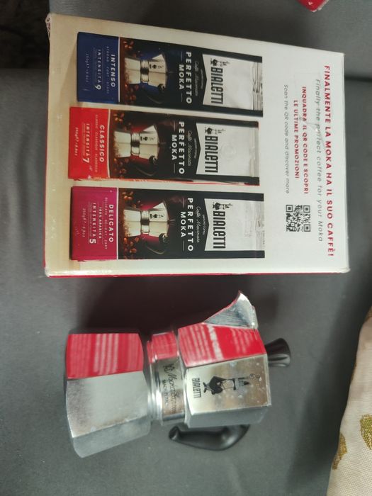 Kawiarka Bialetti Moka ekspres do robienia kawy włoska coffee 2tz 90ml