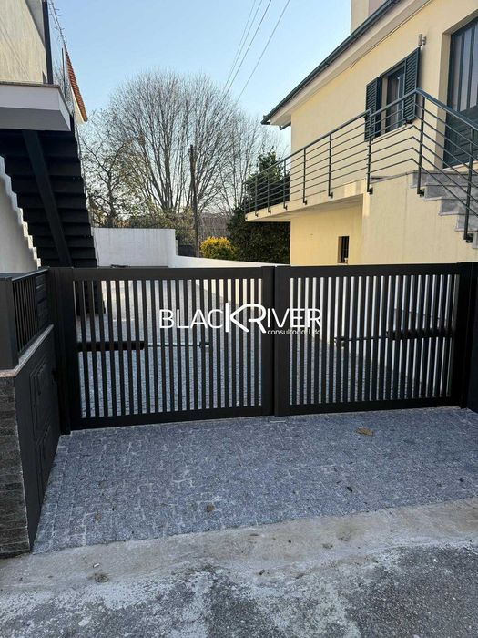 Andar moradia T2+ 1  Maximinos