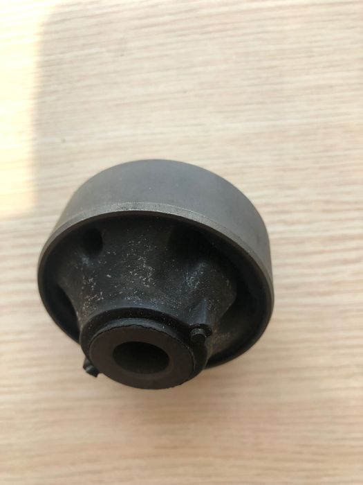 Сайлентблок задній переднього важеля Q005-0573 (Nissan 54570ED50A)