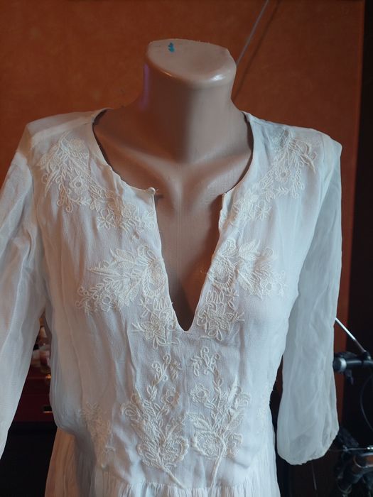 Легка біла сукня zara