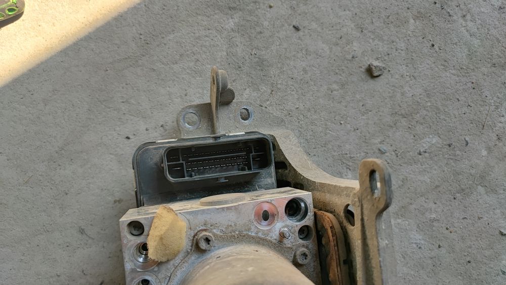 Компресор пневмопідвіски на RAM 19 20 21 22 пневма Додж РАМ насос