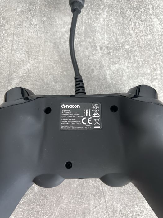 Дротовий геймпад Nacon Compact Controller PS4