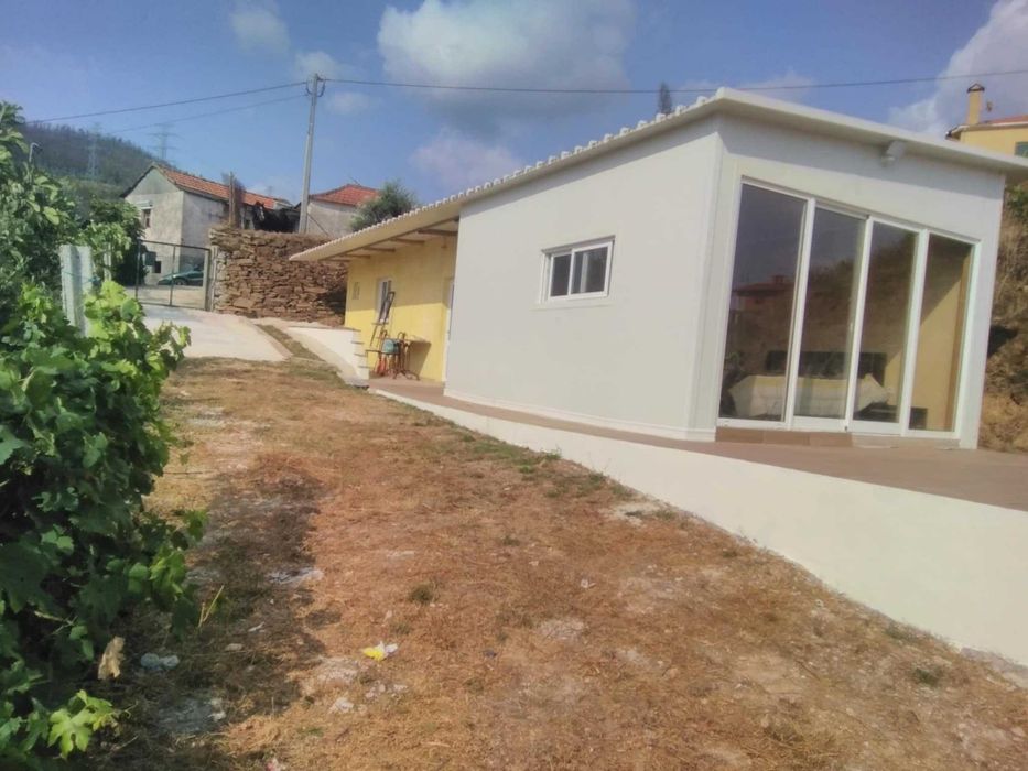 Arrenda-se Moradia T1