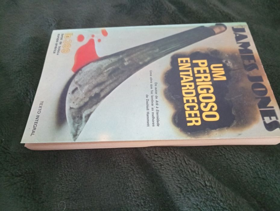 Um Perigoso Entardecer, de James Jones	Europa América, 1973