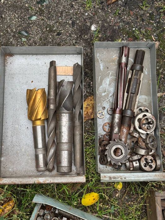 Сверла токарные патрон кулачки мечики подшипник резцы