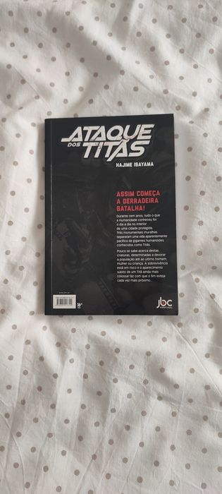 Livro Ataque dos Titãs 1